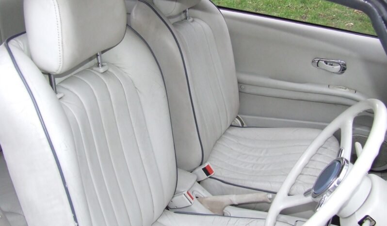 
								1991 Nissan Figaro full									